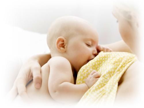 宝宝开始吃辅食后,能否变客为主,取代母乳或配