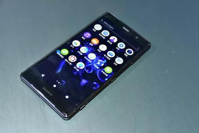 索尼Xperia XZ2 Premium国行发布,4K+双摄,吊