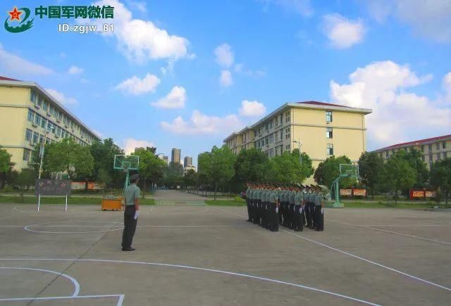 新排长,还记得初入军校时的你是啥样吗?