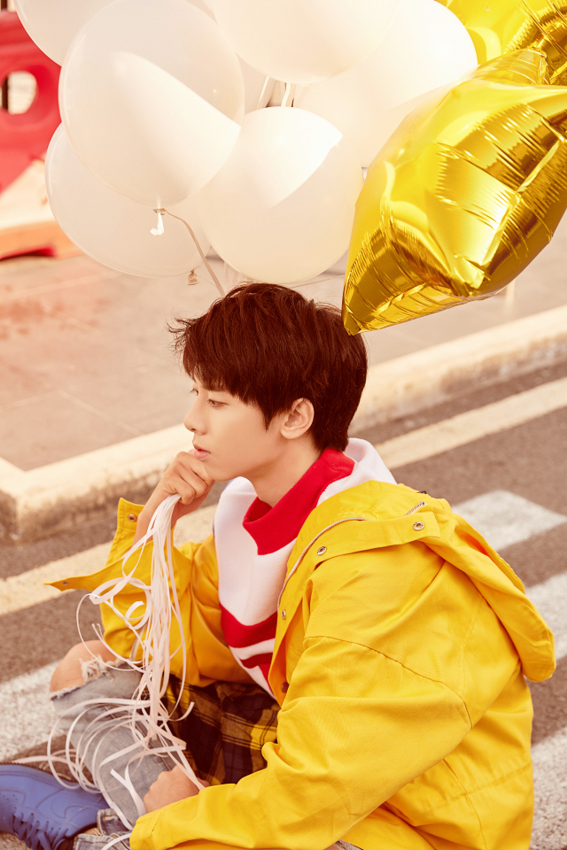 飞炫少年十年归来?原来易烊千玺出道已经十年