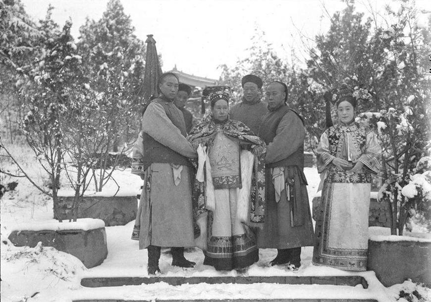 洋人在慈禧床头刻了一段英文,李鸿章看后懵了