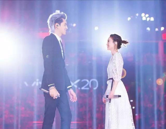 吴亦凡赵丽颖那些甜蜜的瞬间,看得人让人想要