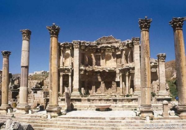 20年后亚述为迦勒底人所灭,迦勒底人在巴比伦建立了短短的80多年的新