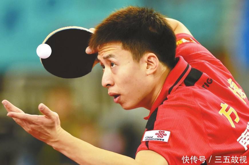 为什么乒乓球运动员在发球前都要用嘴吹一下球