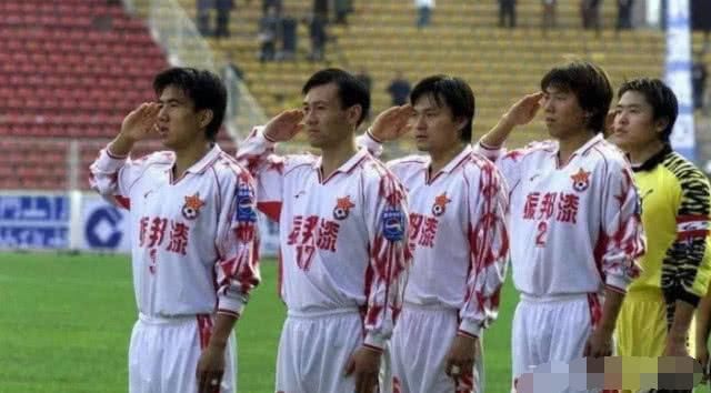 国足被骂白斩鸡,中国足协按捺不住了,这项改革