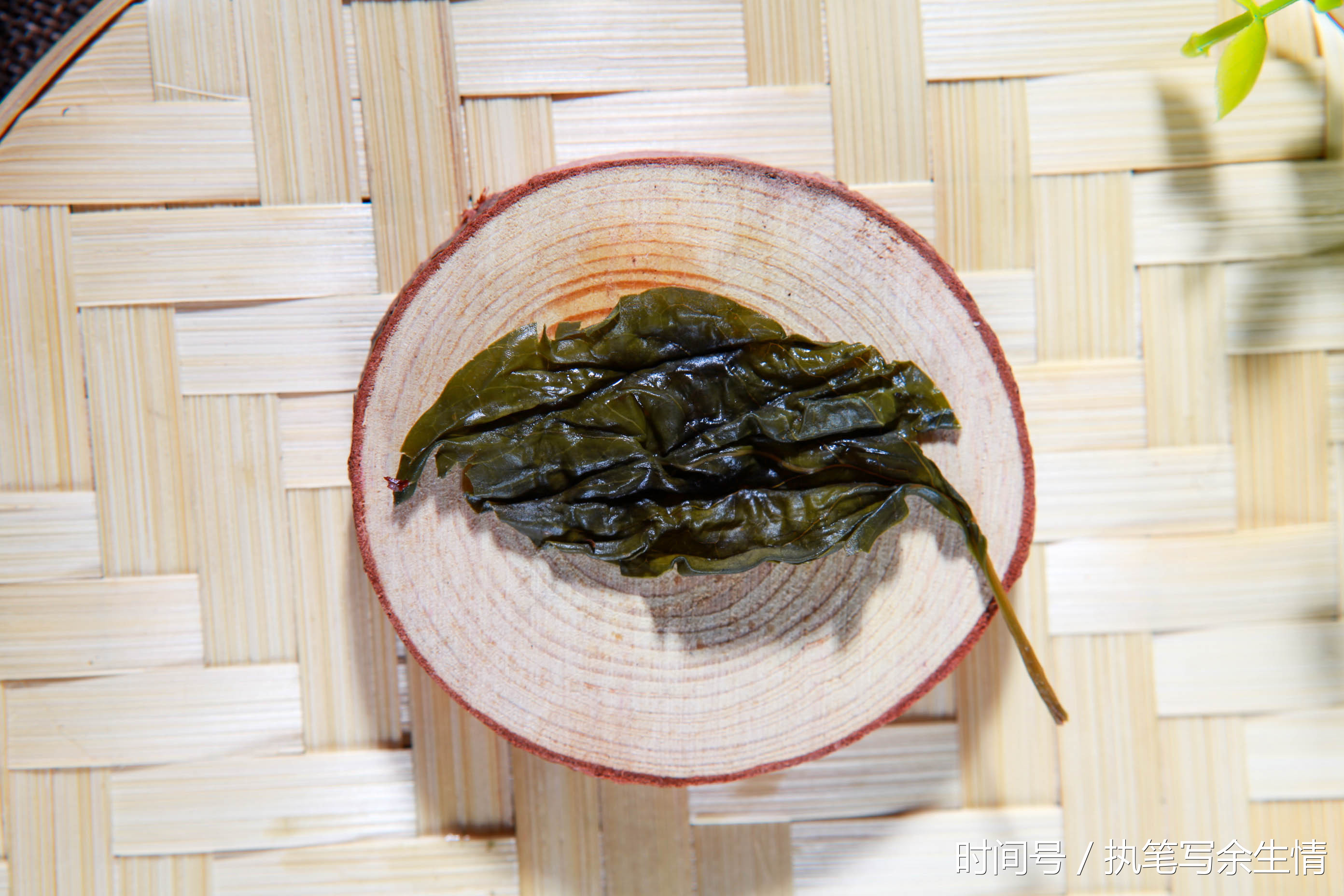 百结茶 这是因为百结茶中富含丁香油与丁香酚,可以有效抑制幽门螺杆菌