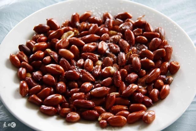 老北京的吃食,猪头肉、酱牛肉、吃下去,解馋