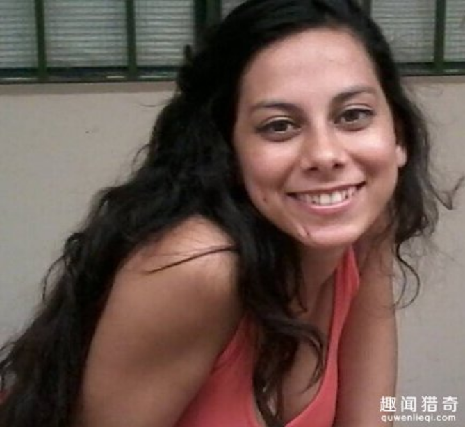 性感女老师与16岁男生偷情,性爱全程遭偷拍疯传
