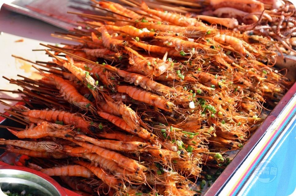 太热闹啦!常山美食节现场人山人海!吃货们赶紧