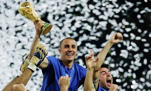 回顾天下足球写给巨星们的句子句句经典催人泪