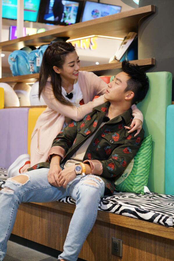 "真诚cp" 学习新生儿护理 郑恺程晓玥已有生育计划