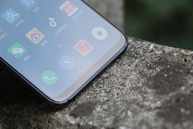 小试牛刀后的黄章式真旗舰,魅族16th深度体验