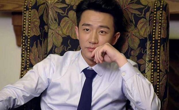 看看黄轩如何对待生父,看看倪萍如何对待生父