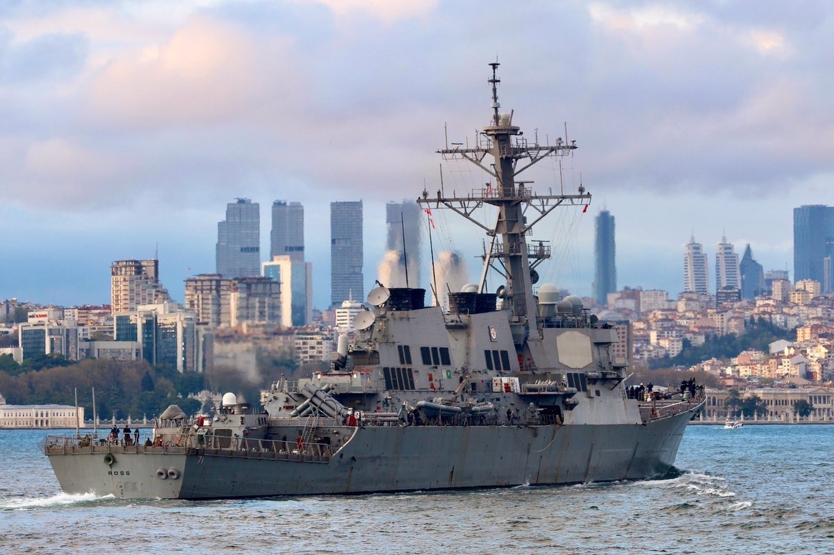 一箭双雕?美国宙斯盾舰进入黑海"自由巡航"