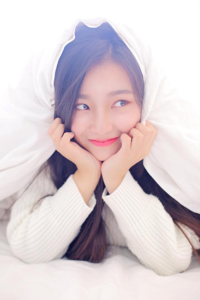 赵丽颖的神秘男友曝光!男子开豪车玛莎拉蒂,看