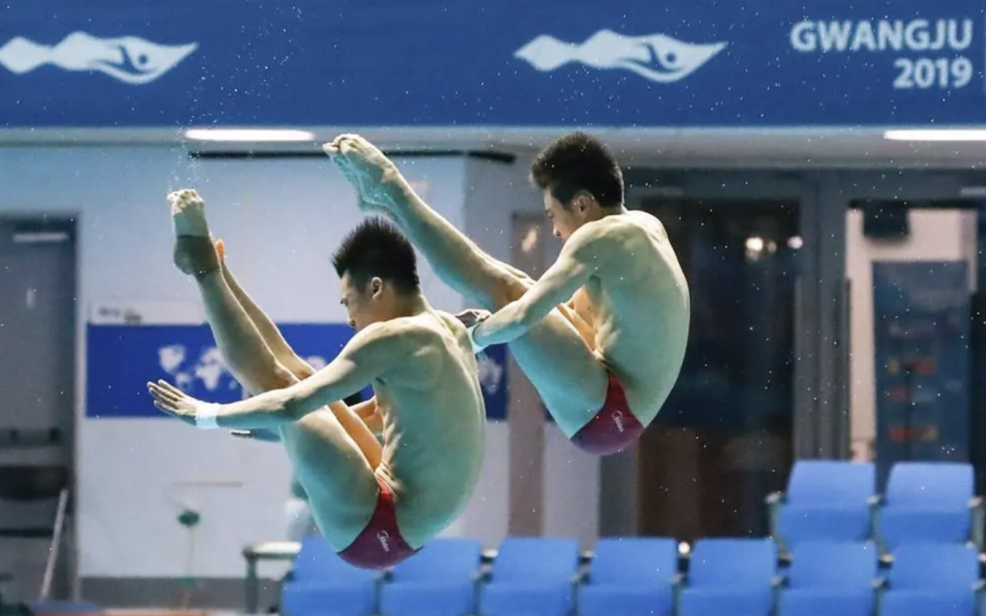 冬奥纪实频道今日看点|乒乓球首场决赛 刘诗雯/许昕胜利在望