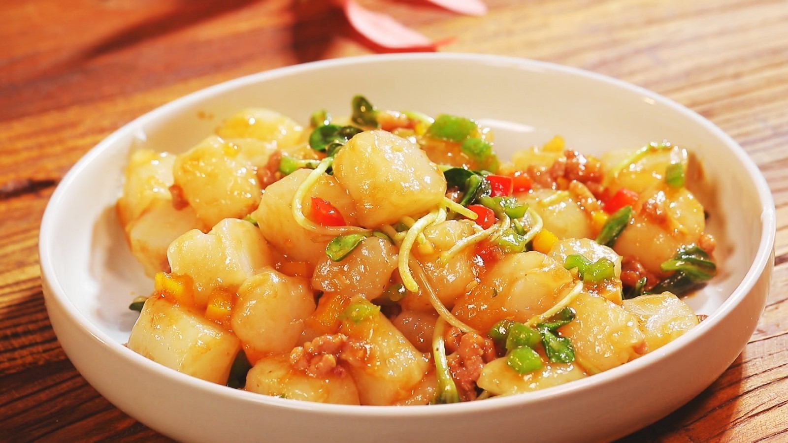 《养生厨房》今日菜谱——“自制米豆腐炒芽菜” 《养生厨房》今日菜谱——“自制米豆腐炒芽菜”