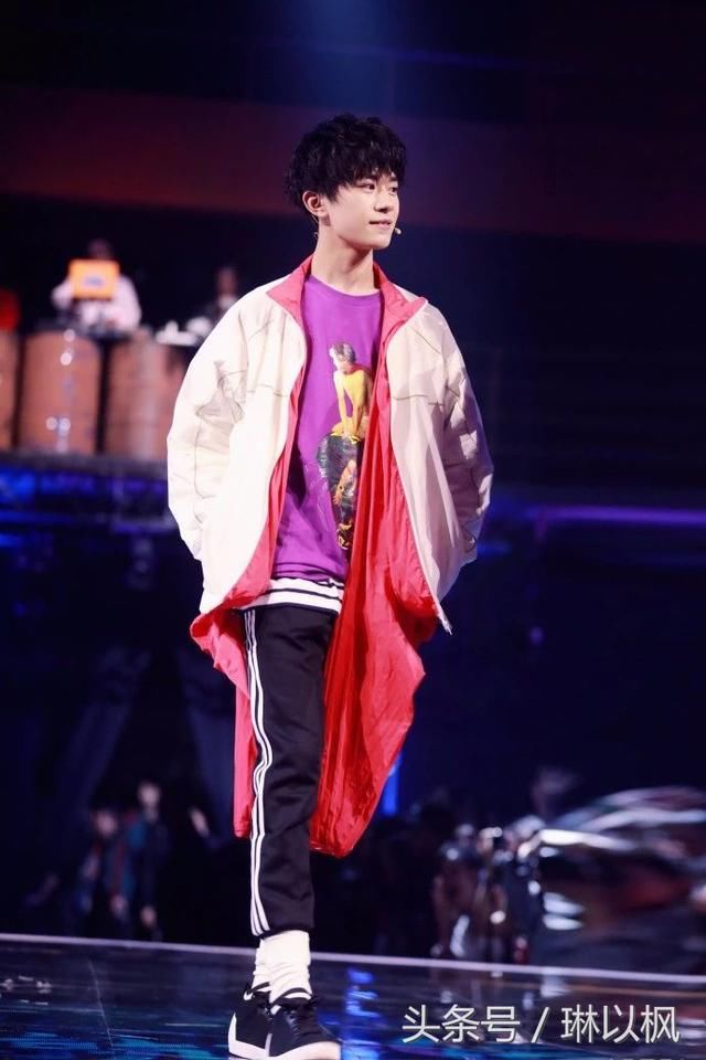 易烊千玺被爆黑照?张韶涵有意进军影视圈?关