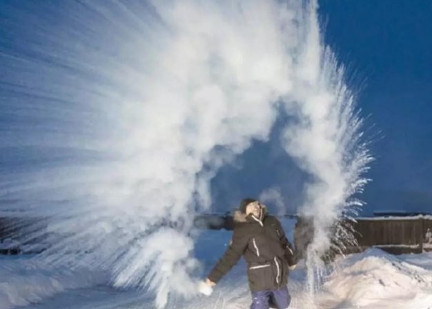 世界上最冷的村庄:零下71度,上厕所会被冻住,活