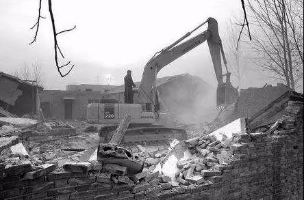 暴力强拆、先搬迁后补偿、没征地公告就强拆都