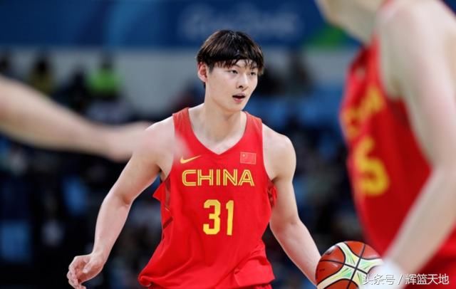 中国19男篮世界杯大名单会有谁?和里约奥运会