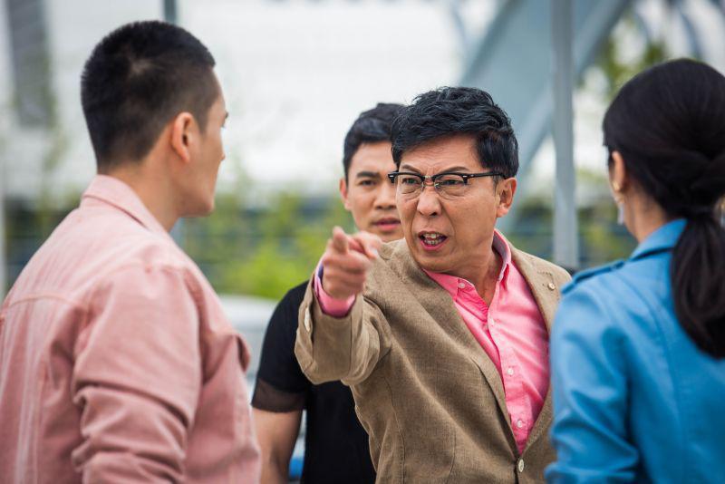 老爸大比拼 细数那些年我们看过的"奇葩老爸"