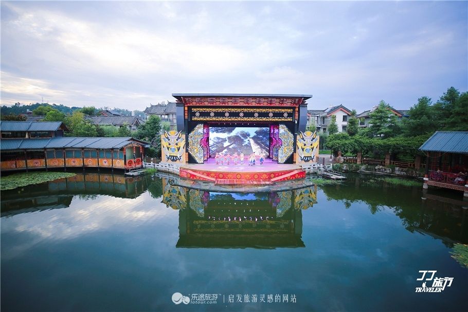 去神秘的彝人古镇探寻彝族人那神秘的文化