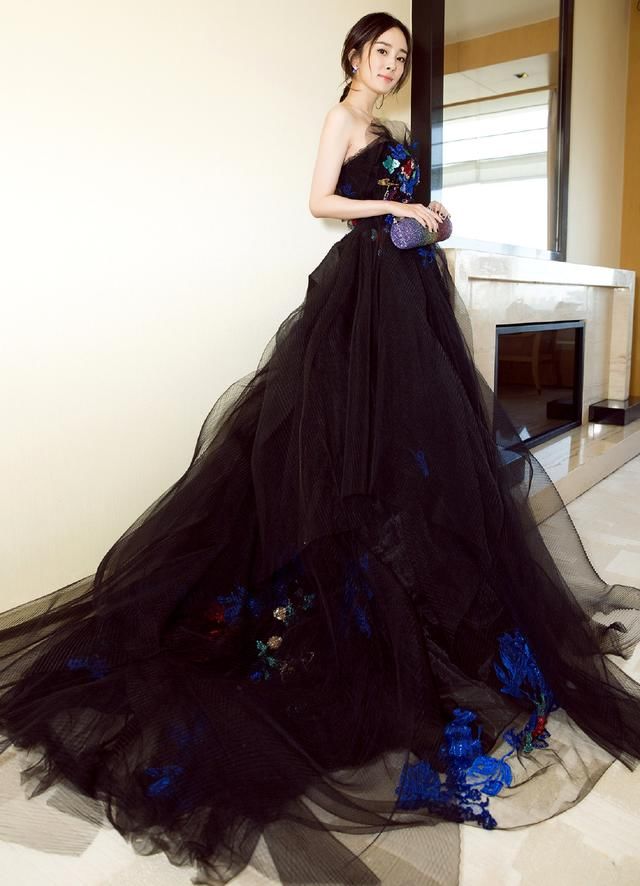 唯美的公主纱裙!杨颖、杨幂、刘诗诗、唐嫣和