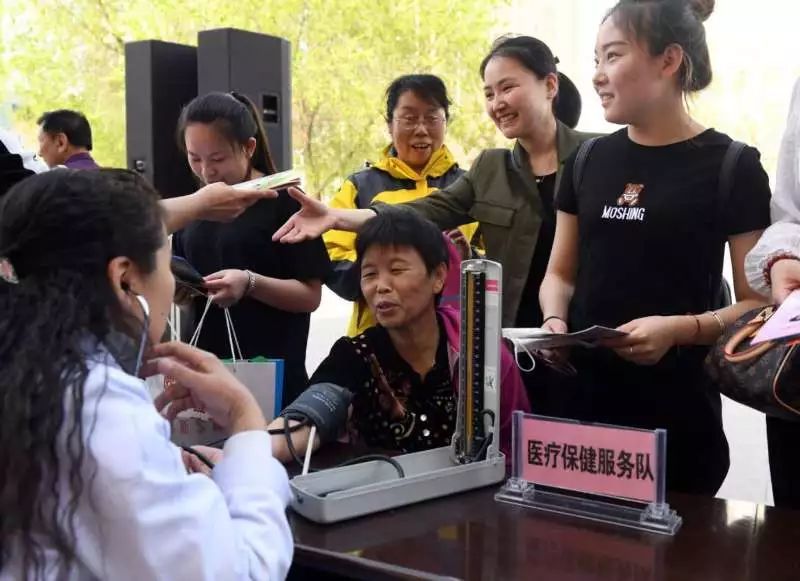 弘扬文明风尚·汇聚博乐力量 博乐市举行2018