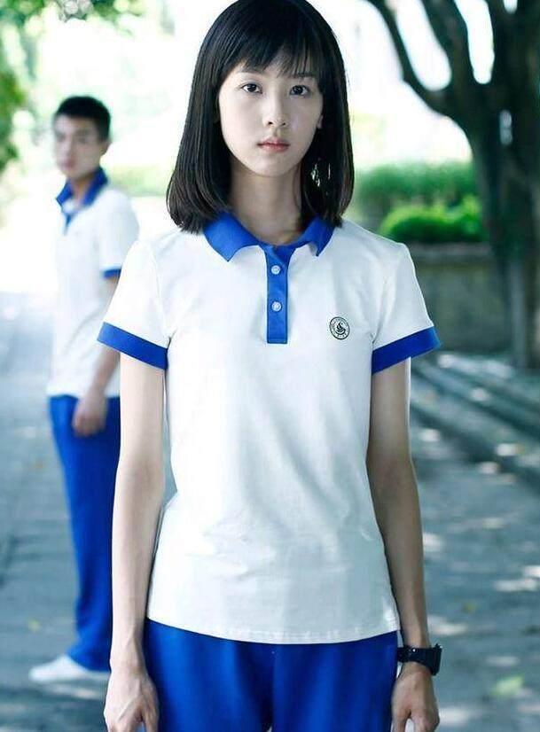 校服穿搭,校服内搭衣服,适合校服里穿的卫衣_大山谷图库