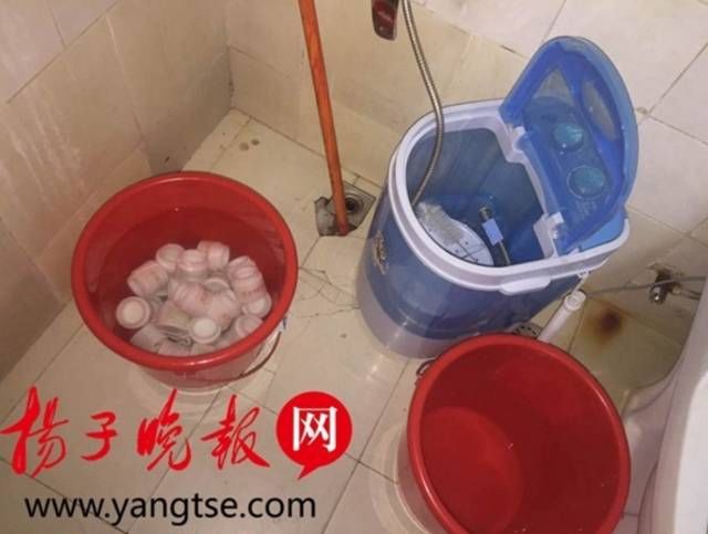 看完脸疼!大批假冒爆款化妆品被查,你们最爱