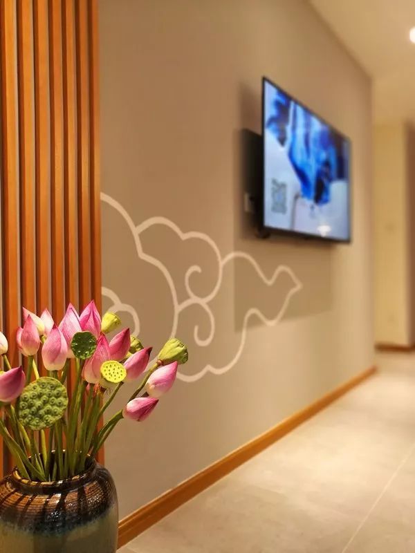 中伏天做艾灸,来自武汉意粉的真人肉测.