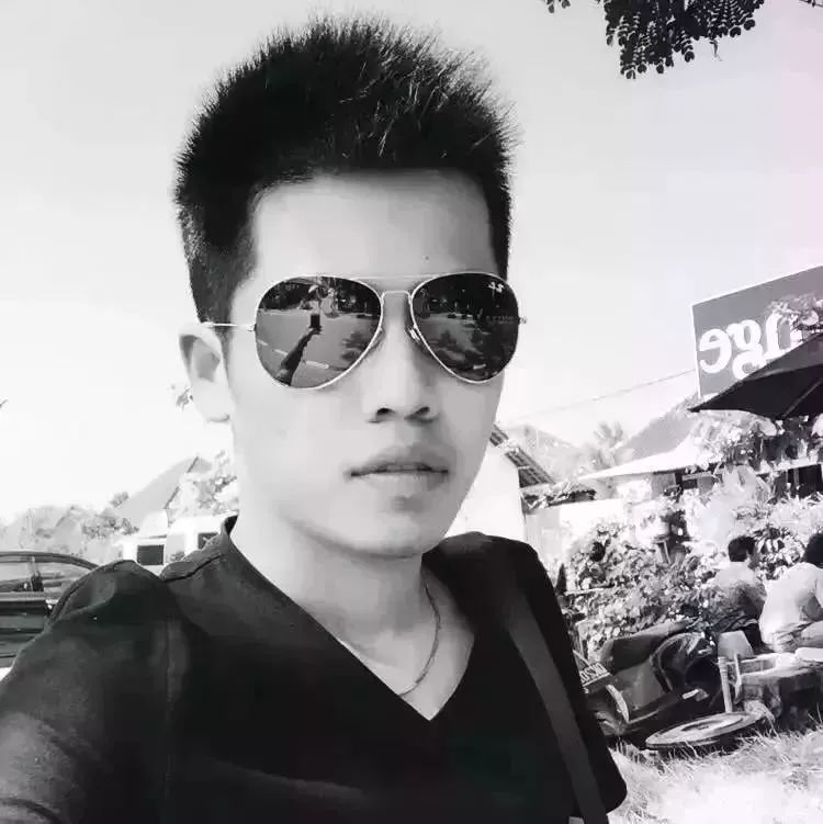 网曝:飞机上游客殴打全陪导游,只因对座位安排