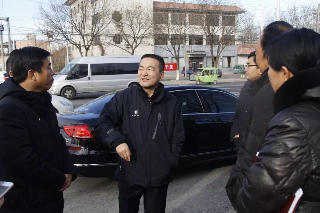 区委书记王成国围绕农村人居环境整治工作到马坊镇进行专题调研