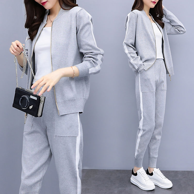 女人再懒,也别穿打底裤出门!秋天流行这样的休闲装,优雅又大方