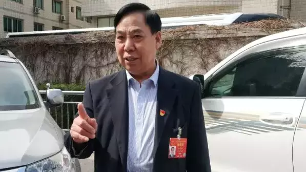 人大代表马文芳：疫苗非常重要，要加大监督力度