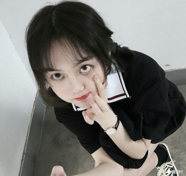 轻松一刻:见嫂子一直干呕,我逗她:恭喜呀!孩子