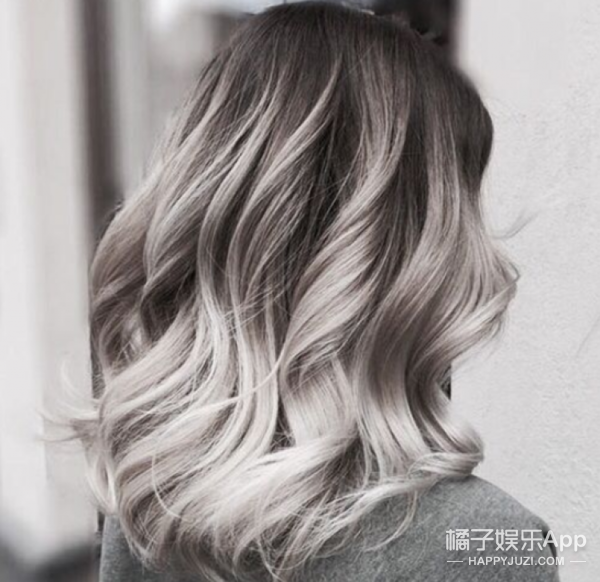 大妞染发首选法式挑染~做好后混血感立刻上升! 大妞染发首选法式挑染~做好后混血感立刻上升!