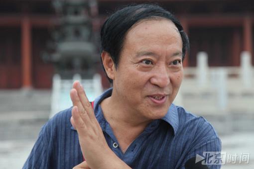 69岁牛群与发妻离婚后晚年黯淡 还好儿子很争气 69岁牛群与发妻离婚后晚年黯淡 还好儿子很争气