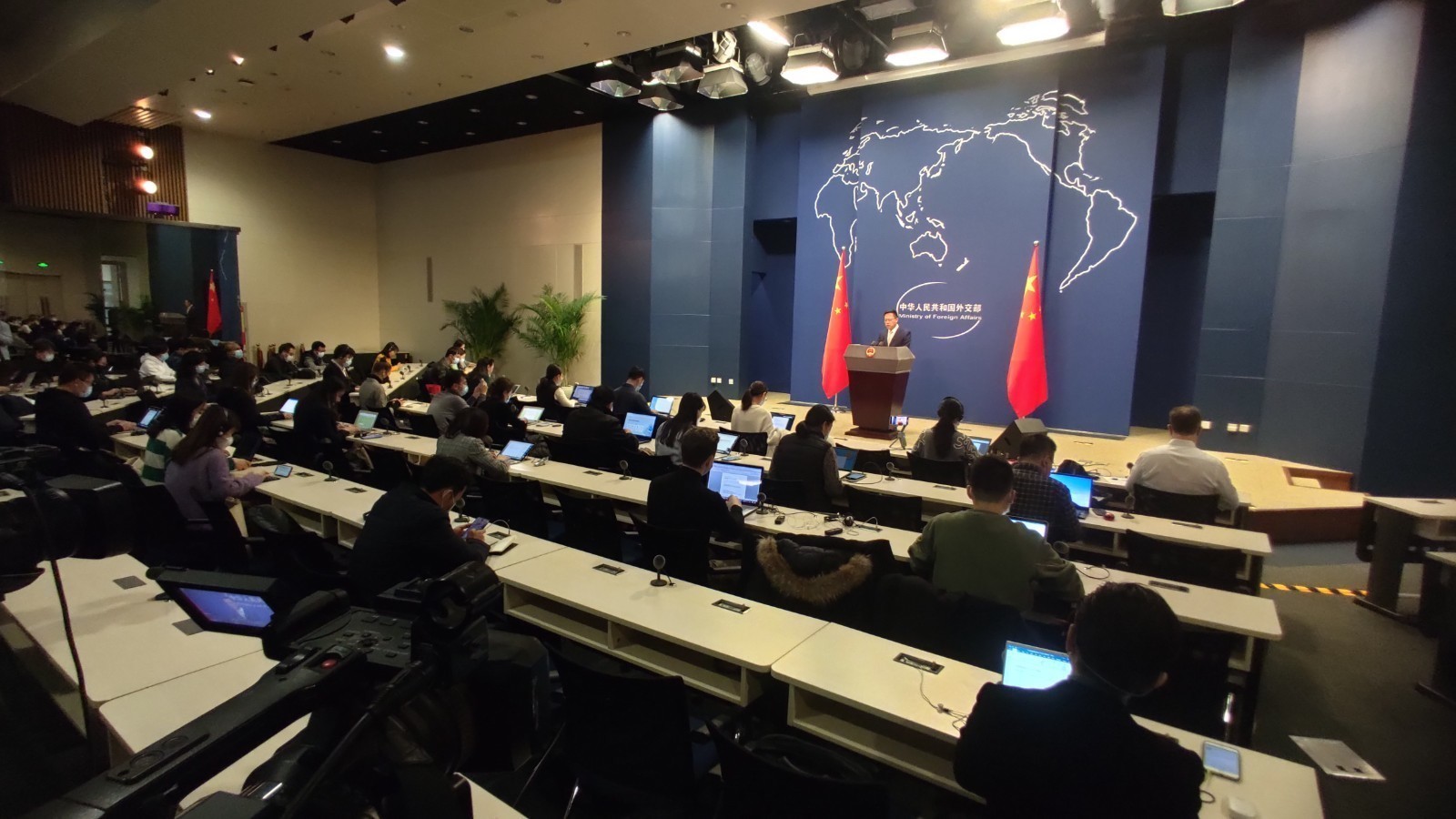 外交部：普京愉快接受北京冬奥会开幕式邀请