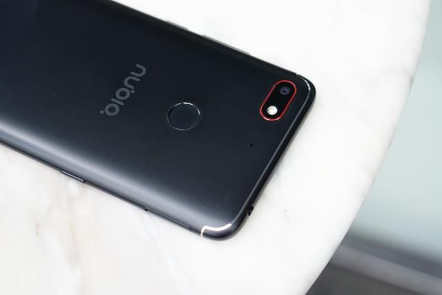 努比亚V18之存在即合理:可能4000毫安大电池