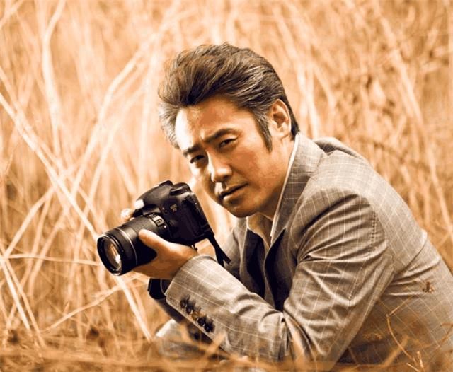 吴秀波工作室发了一条微博,网友:半个娱乐圈都