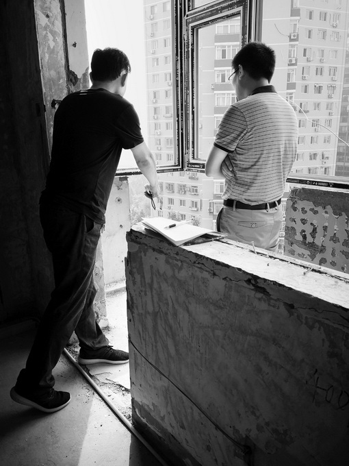 追踪报道:北京农展南里13号楼一居民阳台裂缝 即将修复 追踪报道:北京农展南里13号楼一居民阳台裂缝 即将修复