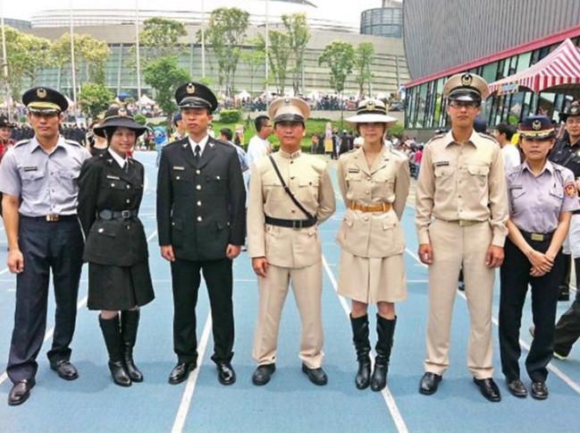 台湾警察要换新制服，来看看什么样?