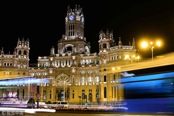 银行账户大量被封 西班牙华人团体将发起抗议