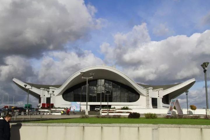 呼和浩特女女远赴欧洲留学是种啥体验?据说一