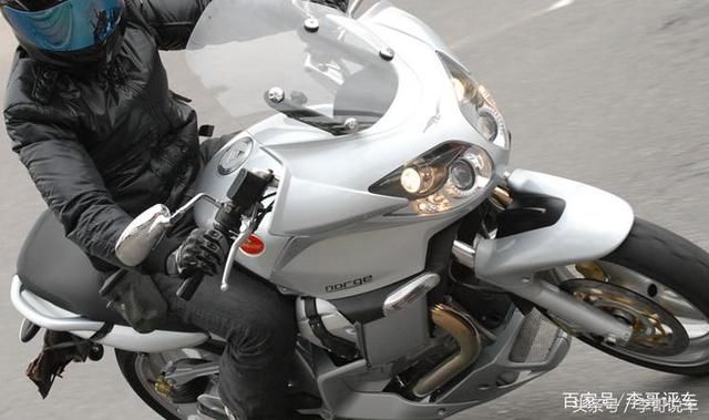 风冷双缸,干式离合器,摩托古兹巡航摩托车,市区