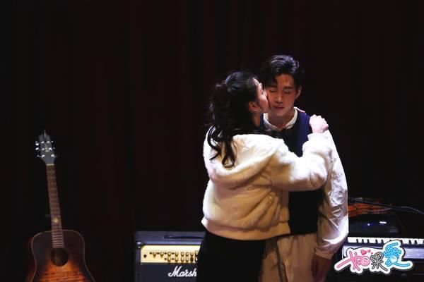 《如果爱》收官,陈都灵亲吻刘宪华,不舍离别情