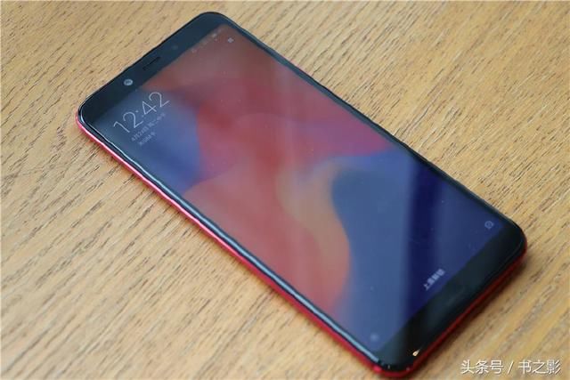 小米骁龙660AIE中端机,6+128GB降至1799元,