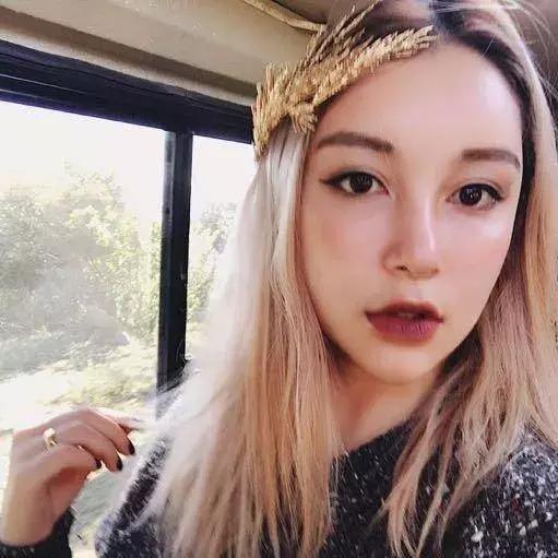 薛之谦当爹圈内竟无好友点赞!网友也不买帐:想